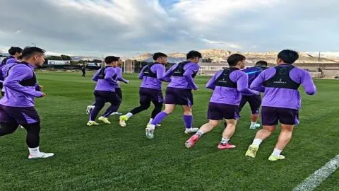 中国男足联合杯小组赛力克巴西队获胜